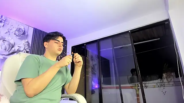 noahWolff  online show from 02/21/26, 04:36