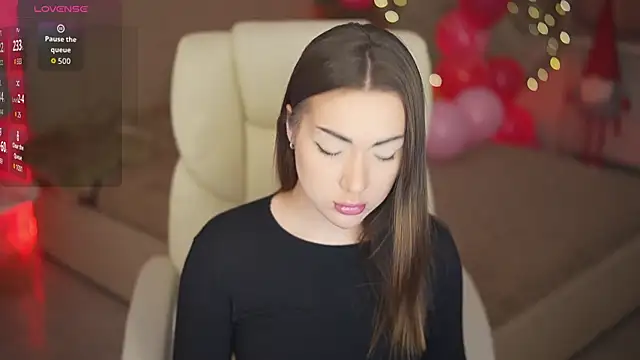 OliviaMoore  online show from 02/16/26, 01:54