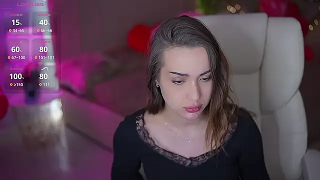 OliviaMoore  online show from 02/15/26, 01:54