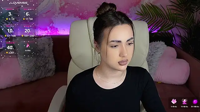 OliviaMoore  online show from 03/05/26, 07:05