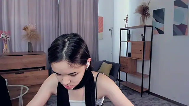 AvantgardAlone online show from 02/04/26, 08:09