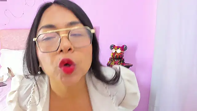 Snapshot of CarolinaValdez2026 chatting on 02/09/26, 06:50 CarolinaValdez2026 online show from 02/09/26, 06:50