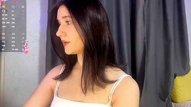 Snapshot of elaravoss chatting on 02/03/26, 02:33 elaravoss online show from 02/03/26, 02:33