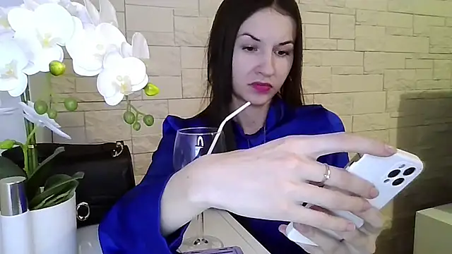 JuliaLovely online show from 03/20/26, 07:26