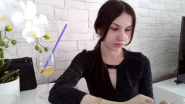 Snapshot of JuliaLovely chatting on 06/08/26, 02:39 JuliaLovely online show from 06/08/26, 02:39