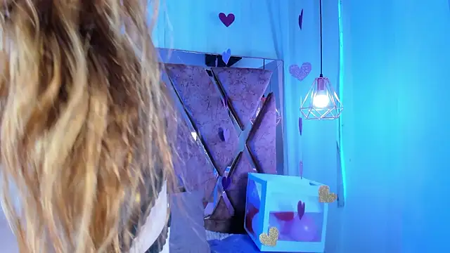 Snapshot of shantal_cooper_ chatting on 02/17/26, 07:22 shantal cooper online show from 02/17/26, 07:22