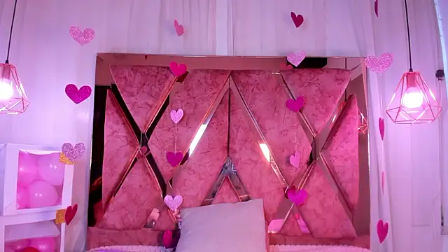 Snapshot of shantal_cooper_ chatting on 02/19/26, 07:11 shantal cooper online show from 02/19/26, 07:11