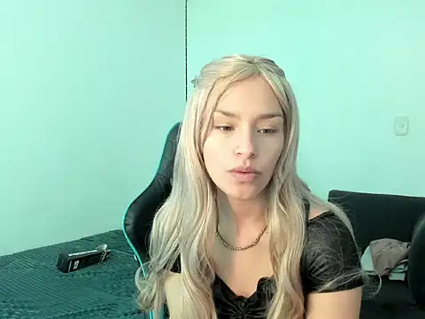 Megan Blue  online show from 02/17/26, 04:26