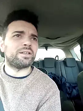 Snapshot of PolomaAndBobo chatting on 02/15/26, 03:44 PolomaAndBobo online show from 02/15/26, 03:44