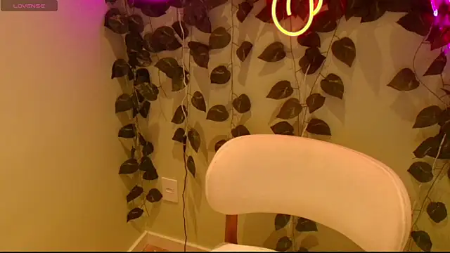 Susan Backer online show from 04/16/26, 11:44