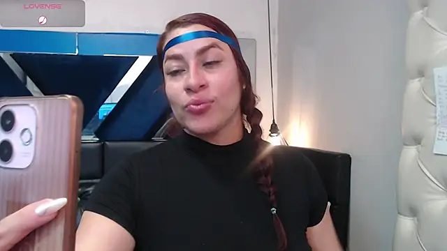 Snapshot of Alison-mar chatting on 07/18/26, 07:33 Alison-mar online show from 07/18/26, 07:33