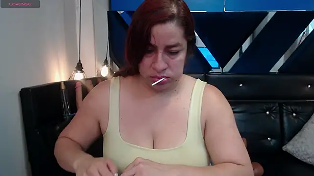 Snapshot of Alison-mar chatting on 06/24/26, 07:44 Alison-mar online show from 06/24/26, 07:44
