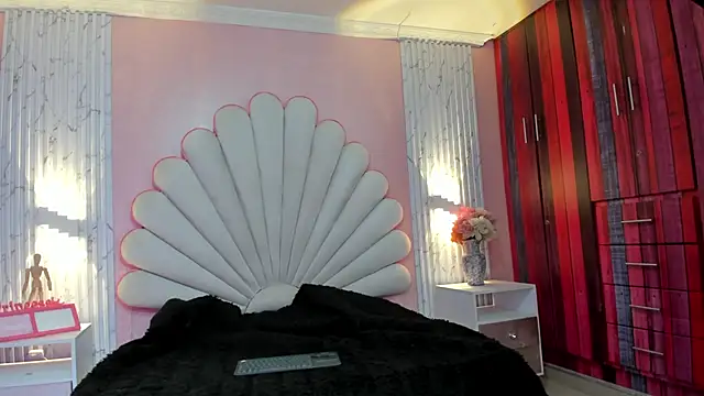 Kateemos online show from 03/20/26, 02:18