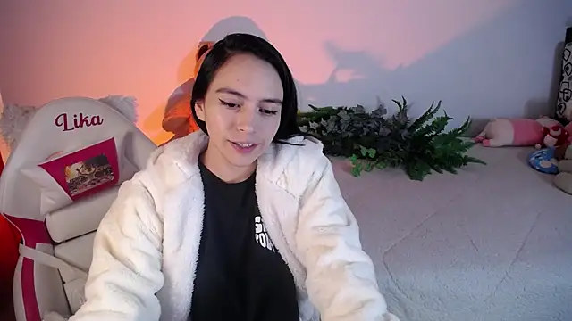 lika little0 online show from 02/24/26, 10:54