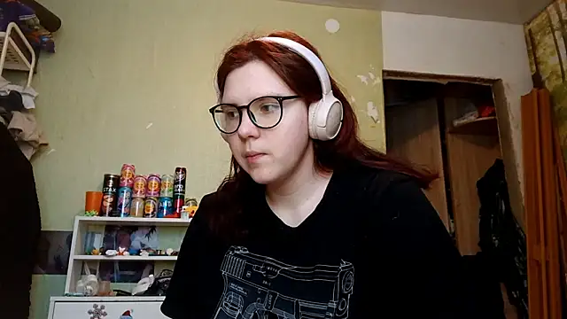 VannessaDillenbeck online show from 02/04/26, 08:09