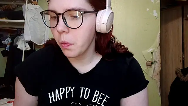 VannessaDillenbeck online show from 02/25/26, 06:13