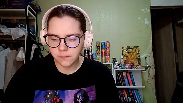 VannessaDillenbeck online show from 03/02/26, 07:15