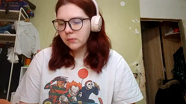 VannessaDillenbeck online show from 02/11/26, 08:25