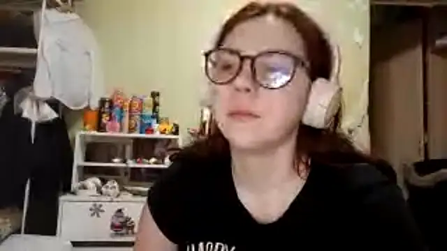 VannessaDillenbeck online show from 02/22/26, 04:59