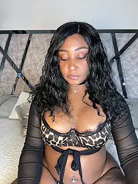 Snapshot of Denise_wolfe21 chatting on 02/17/26, 07:33 Denise wolfe21 online show from 02/17/26, 07:33