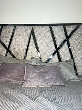 Snapshot of Denise_wolfe21 chatting on 02/25/26, 01:44 Denise wolfe21 online show from 02/25/26, 01:44