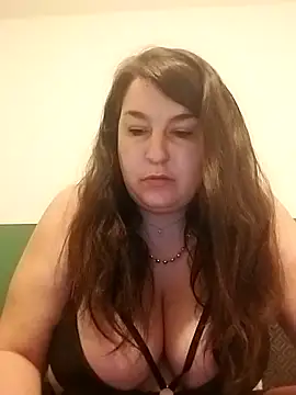 Snapshot of alexandrafrancaise0000 chatting on 02/14/26, 09:31 alexandrafrancaise0000 online show from 02/14/26, 09:31