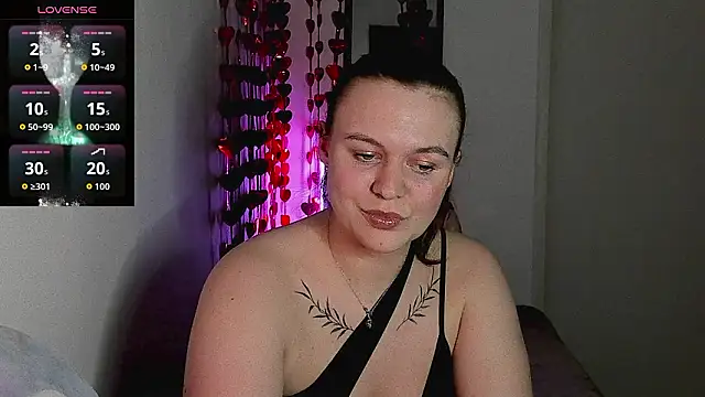 Snapshot of Lika__Sweeet chatting on 02/15/26, 10:30 Lika Sweeet online show from 02/15/26, 10:30