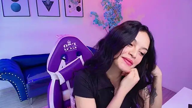 Maddie T18 online show from 04/30/26, 11:39