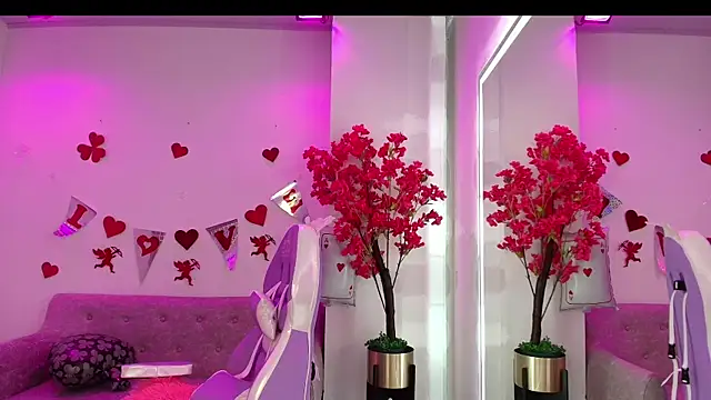 Maddie T18 online show from 02/16/26, 11:31