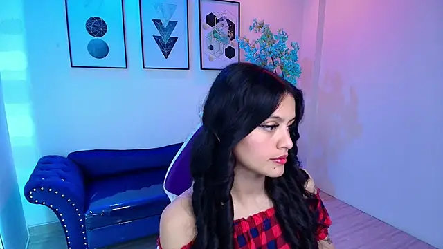 Maddie T18 online show from 05/28/26, 11:27