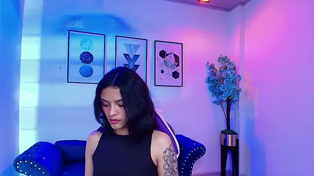 Maddie T18 online show from 04/16/26, 09:39