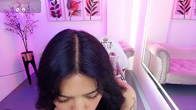 Maddie T18 online show from 07/08/26, 11:44