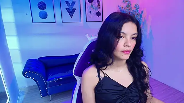 Maddie T18 online show from 04/15/26, 11:38