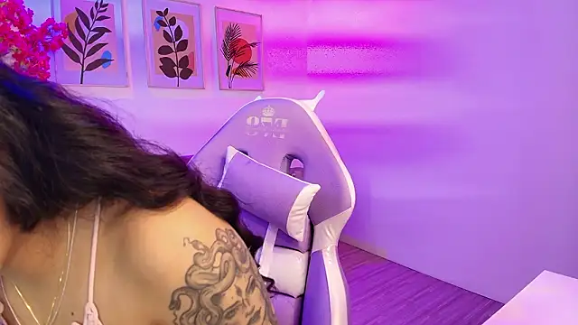 Maddie T18 online show from 03/06/26, 11:38