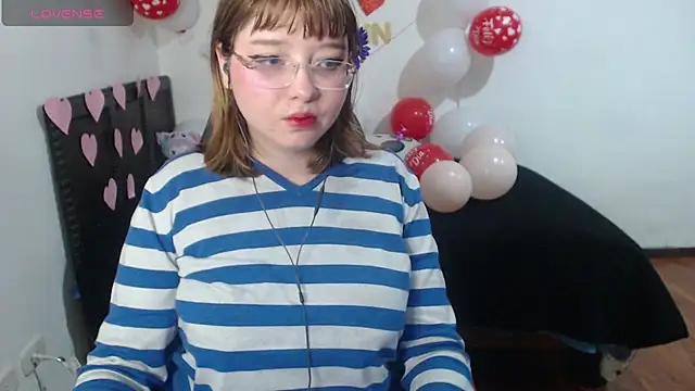 Cherrybloom692 online show from 02/16/26, 06:23