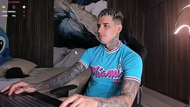 Snapshot of trisstann_ chatting on 03/03/26, 05:20 trisstann online show from 03/03/26, 05:20