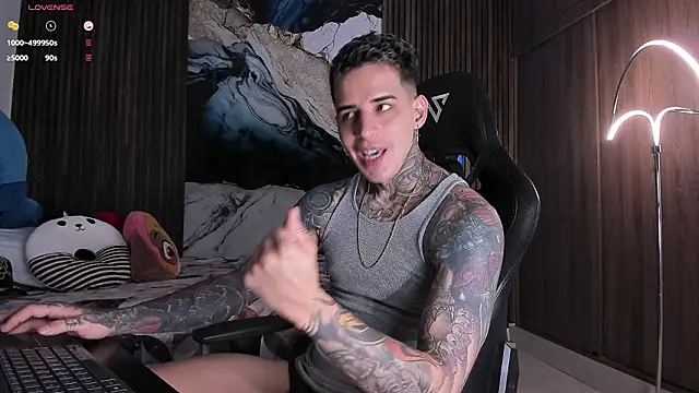 trisstann  online show from 03/17/26, 04:43