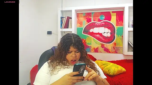 Snapshot of Cloe_r chatting on 02/14/26, 08:53 Cloe r online show from 02/14/26, 08:53