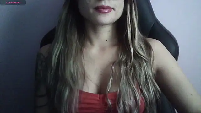 Tifanny 0a online show from 04/23/26, 09:38