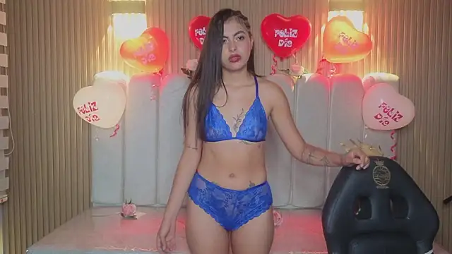 Snapshot of Perla_lovely_ chatting on 02/13/26, 12:49 Perla lovely online show from 02/13/26, 12:49