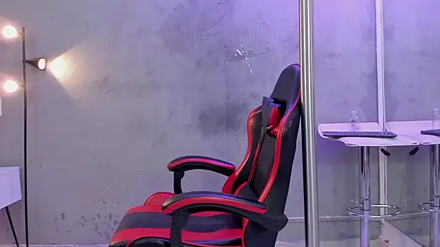 naomi  blair online show from 02/25/26, 03:29