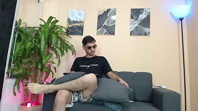 DesiresOfOlympus  online show from 03/04/26, 07:54