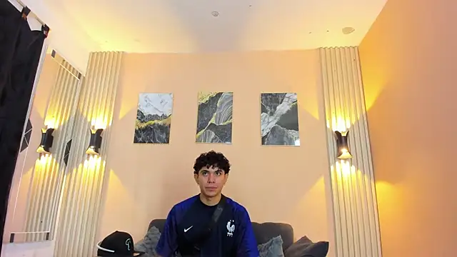 DesiresOfOlympus  online show from 04/17/26, 07:38