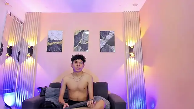 DesiresOfOlympus  online show from 05/06/26, 12:58