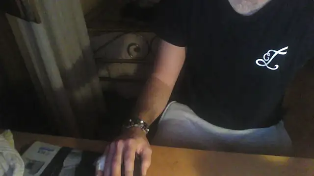 Snapshot of ragazzo200996 chatting on 02/23/26, 07:25 ragazzo200996 online show from 02/23/26, 07:25