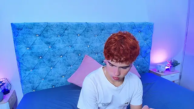 Snapshot of ryan_onFire chatting on 02/21/26, 01:24 ryan onFire online show from 02/21/26, 01:24