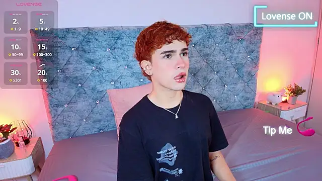 Snapshot of ryan_onFire chatting on 03/01/26, 01:11 ryan onFire online show from 03/01/26, 01:11