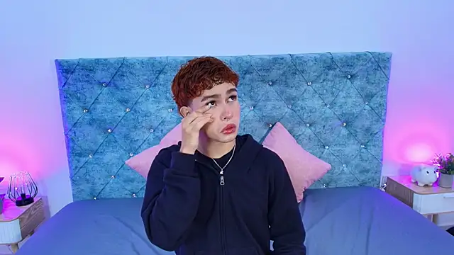 Snapshot of ryan_onFire chatting on 02/06/26, 11:28 ryan onFire online show from 02/06/26, 11:28