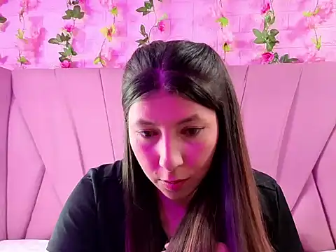 EmberCooper  online show from 02/05/26, 01:34