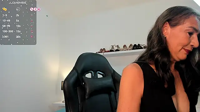 Emma Mendozaa online show from 04/13/26, 11:36